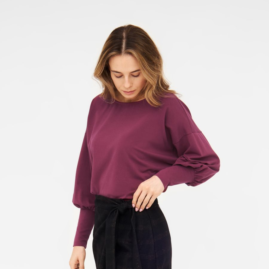 Longsleeve AVA Beere aus Bio-Baumwolle mit Wendefunktion – V- und Rundhalsausschnitt