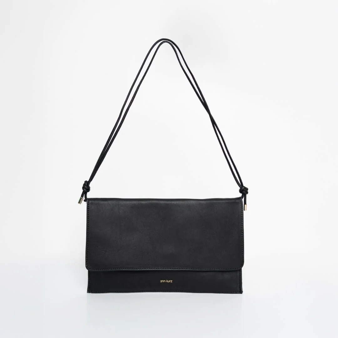 Dünne Clutch in Schwarz von AnnKurz