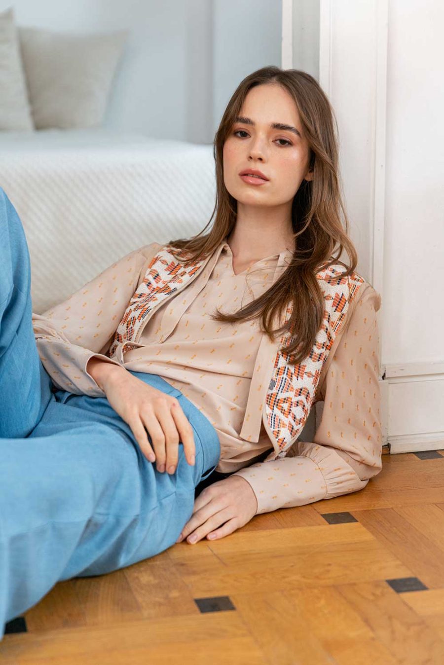 Weste MIA mit Jacquard Muster Beige – Bild 4