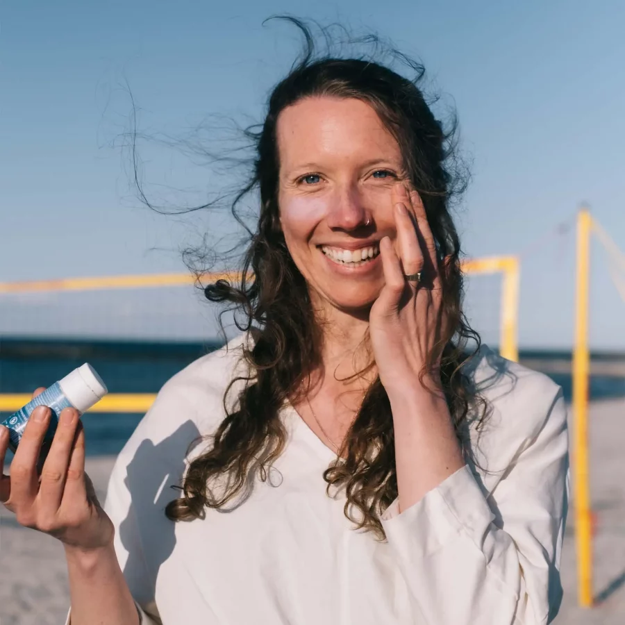 Naseweiss - feste Sonnencreme mit Lichtschutzfaktor 50 - Zero Waste Naturkosmetik von 4 People Who Care