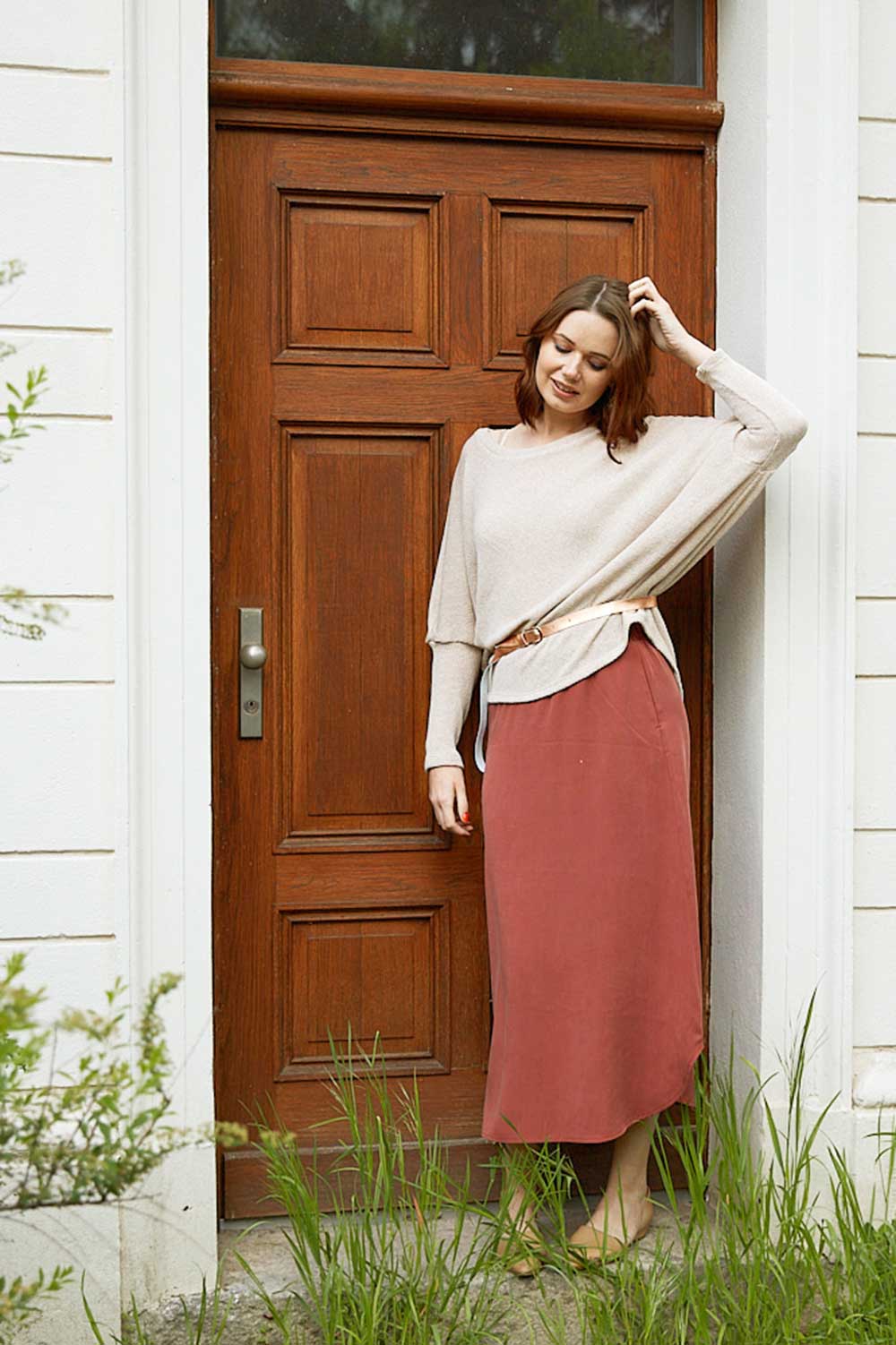 Midirock JULIP beere aus ECOVERO® Viskose, mit Strickpullover DILAB