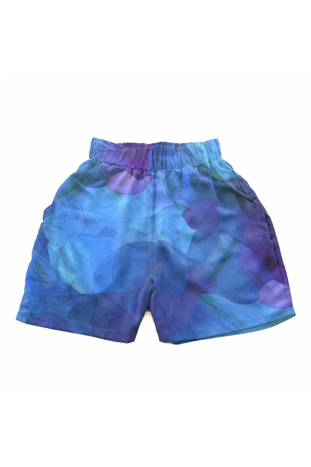 kurze Hose SHORTI mit dark clouds Print in Blautönen aus Ecovero