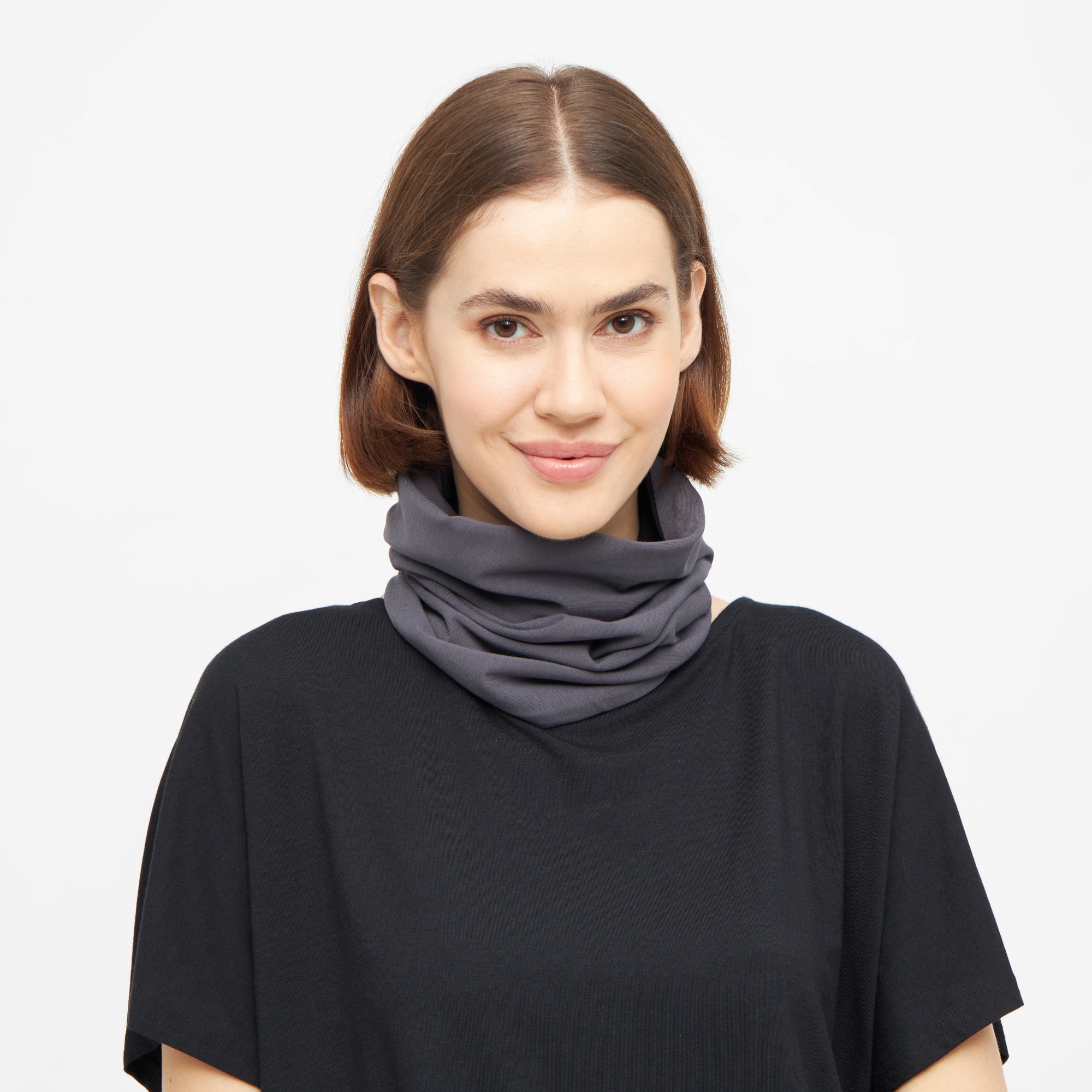 Wendbarer Schlauchschal aus Bio-Baumwolle in Grau und Schwarz