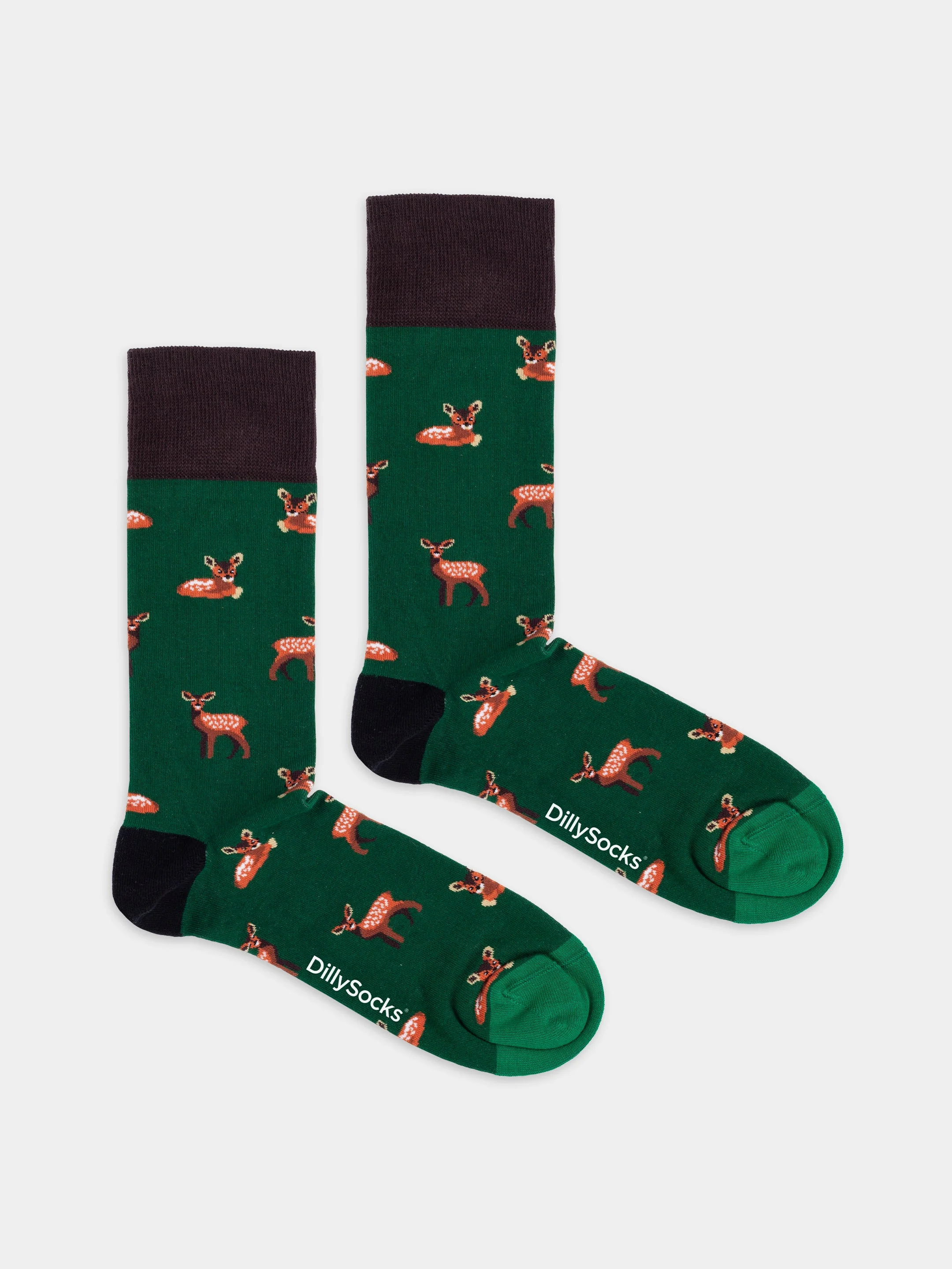 Dunkelgrüne Little Bambi Socken von DillySocks aus Bio-Baumwolle mit buntem Rehkitz-Muster, Komfortbund und wadenhohem Schnitt.