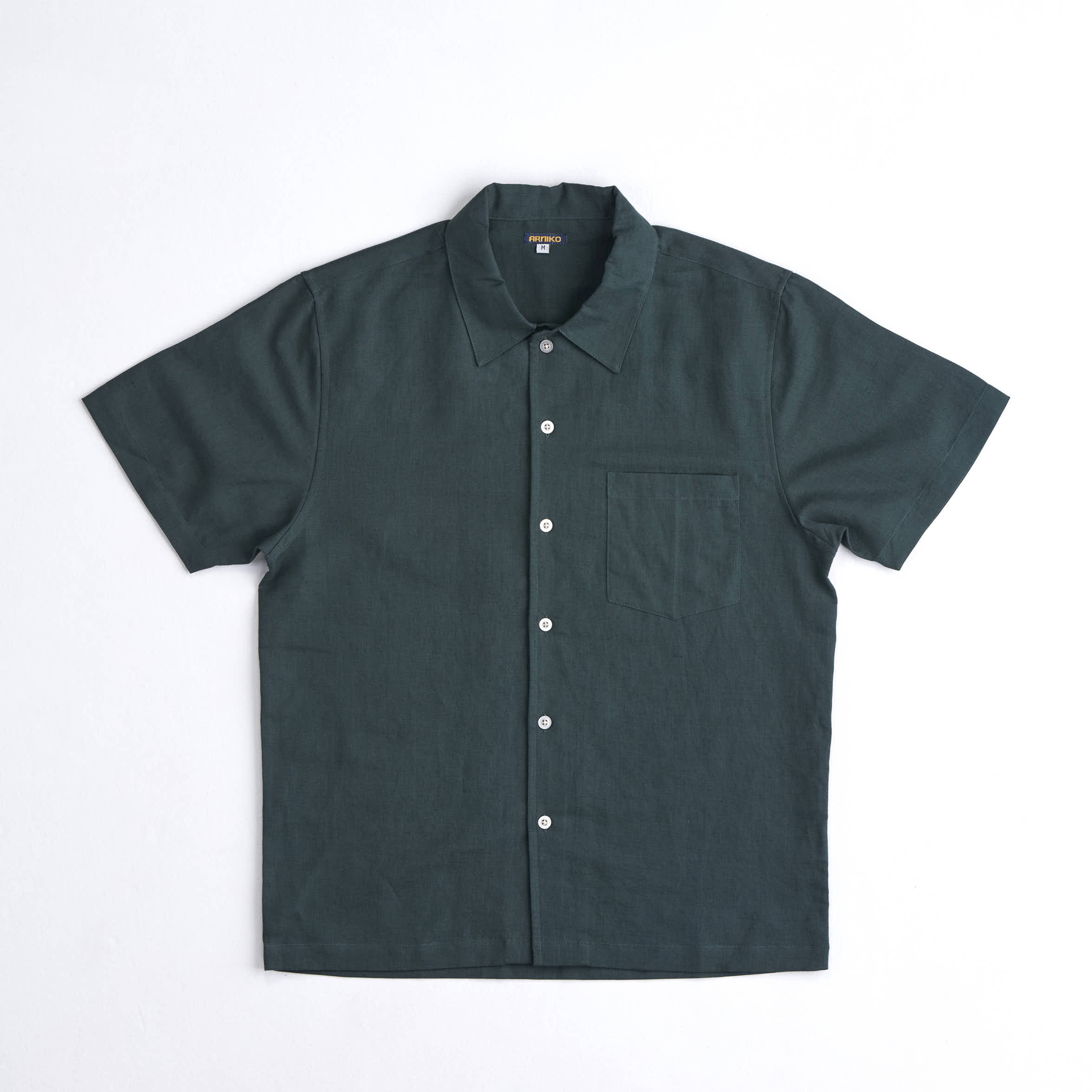 Arniko Shirt Bobby Safari Green aus Leinen Baumwolle nachhaltiges Herren T-Shirt