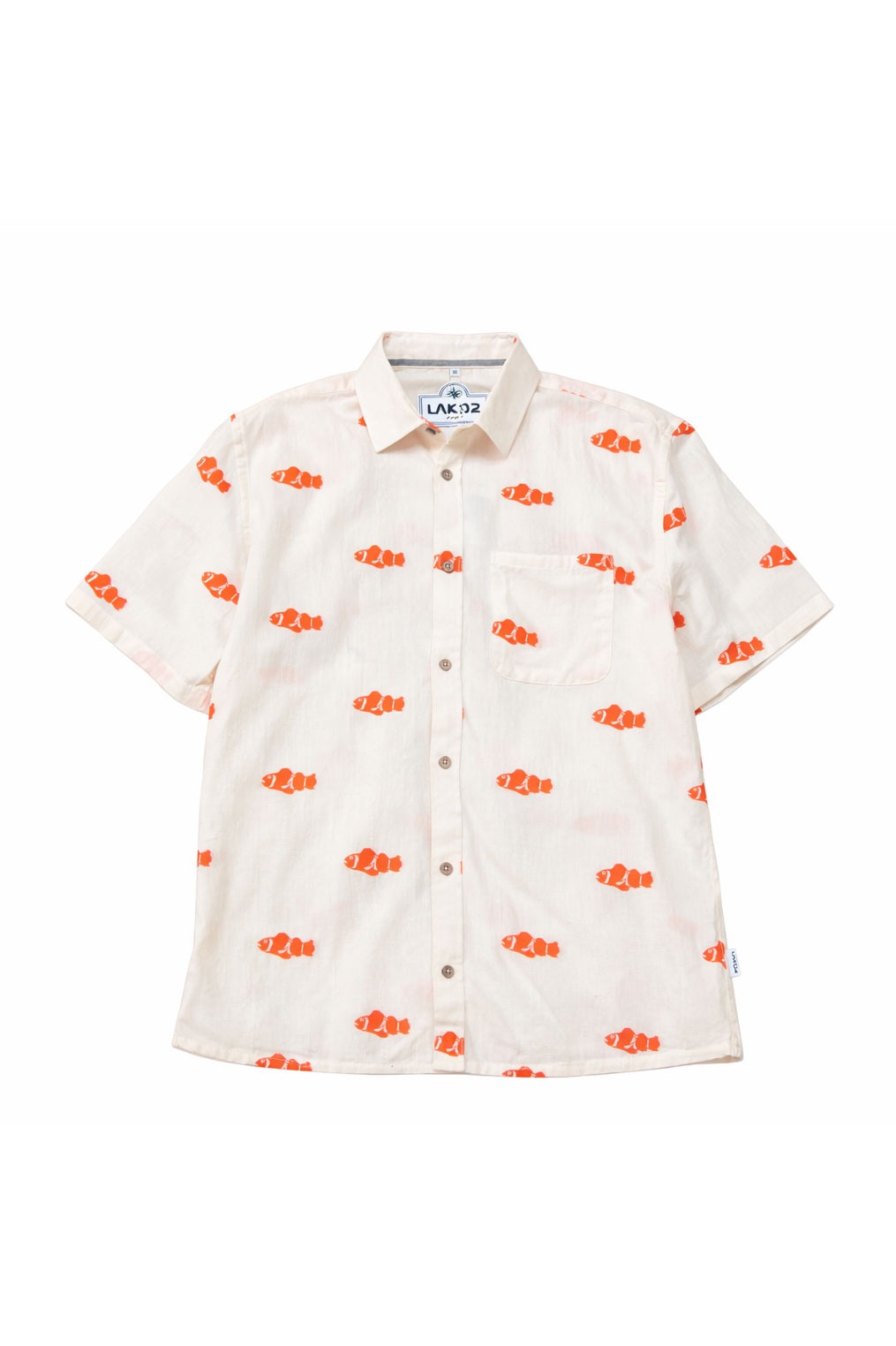 Kurzarmhemd in offwhite mit Clownfish Print aus Bio-Baumwolle von Lakor