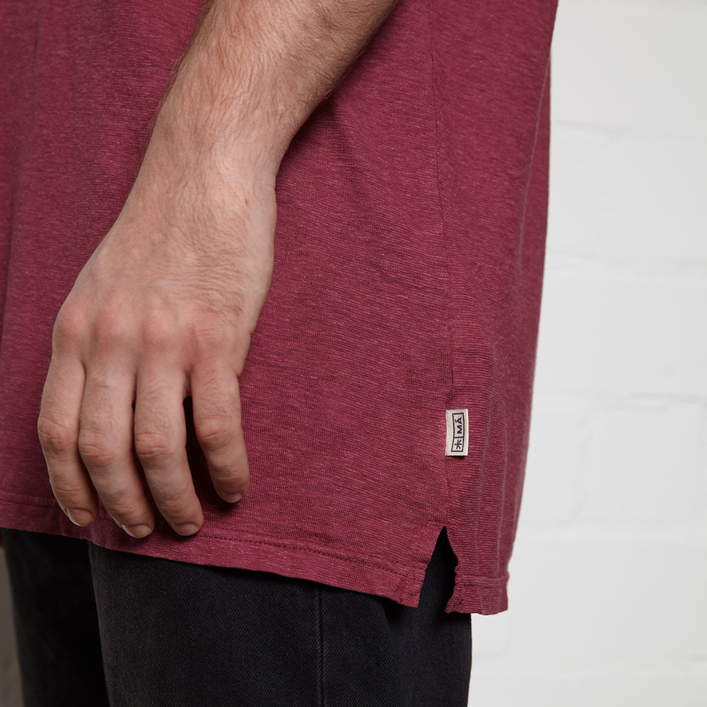 Shirt HOVITO aus Hanf mit Brusttasche in Beere von MA Hempwear - Detail Label
