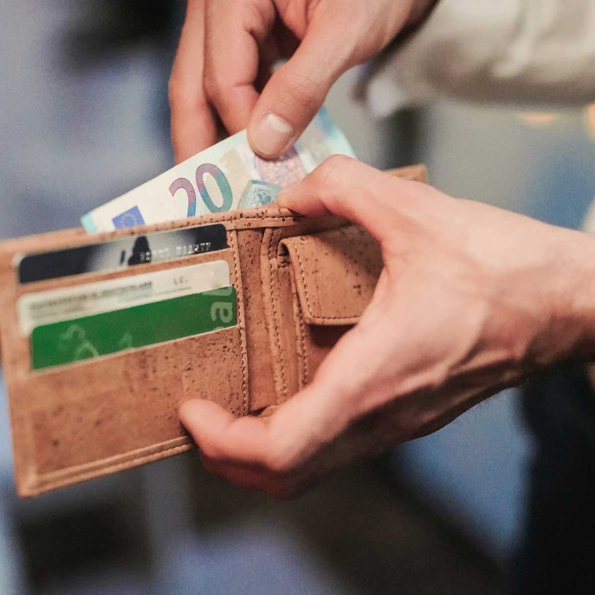 Geldbörse aus Kork von UlstO Bags