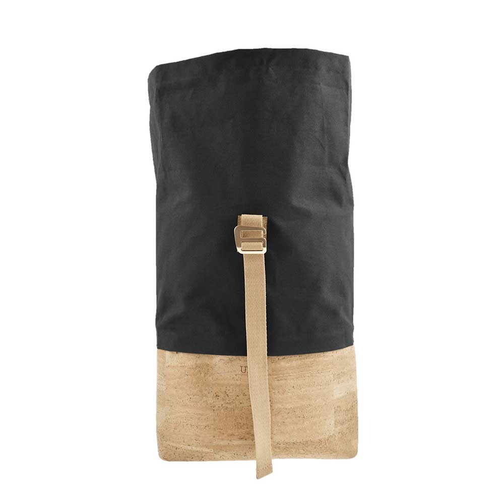 Rolltop Rucksack aus Kork und recycelter Baumwolle in Grau von UlstO Bags