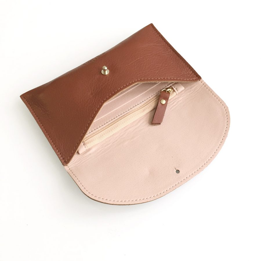 MAYA ANN Etui aus Nappaleder braun