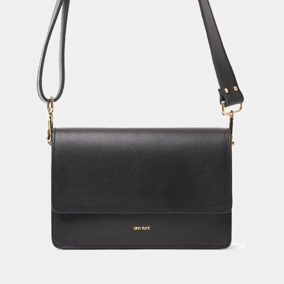Perfect square Handtasche in Schwarz von Ann Kurz