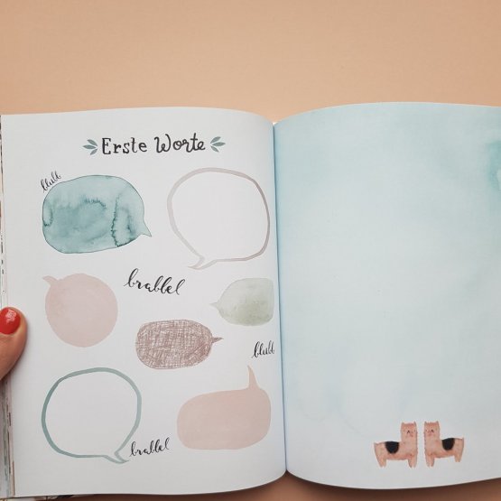 Babybuch von Bär von Pappe - liebevoll gestaltetes Erinnerungsalbum für das erste Jahr mit Baby