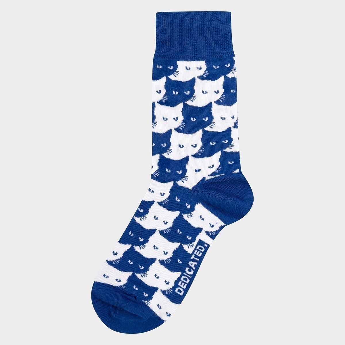 Socken mit Katzen Motiv aus Bio-Baumwolle in Blau.