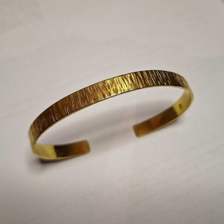 TIINY SPARKS goldene Armreifen in 3 Größen von Grethe Winter – Bild 6