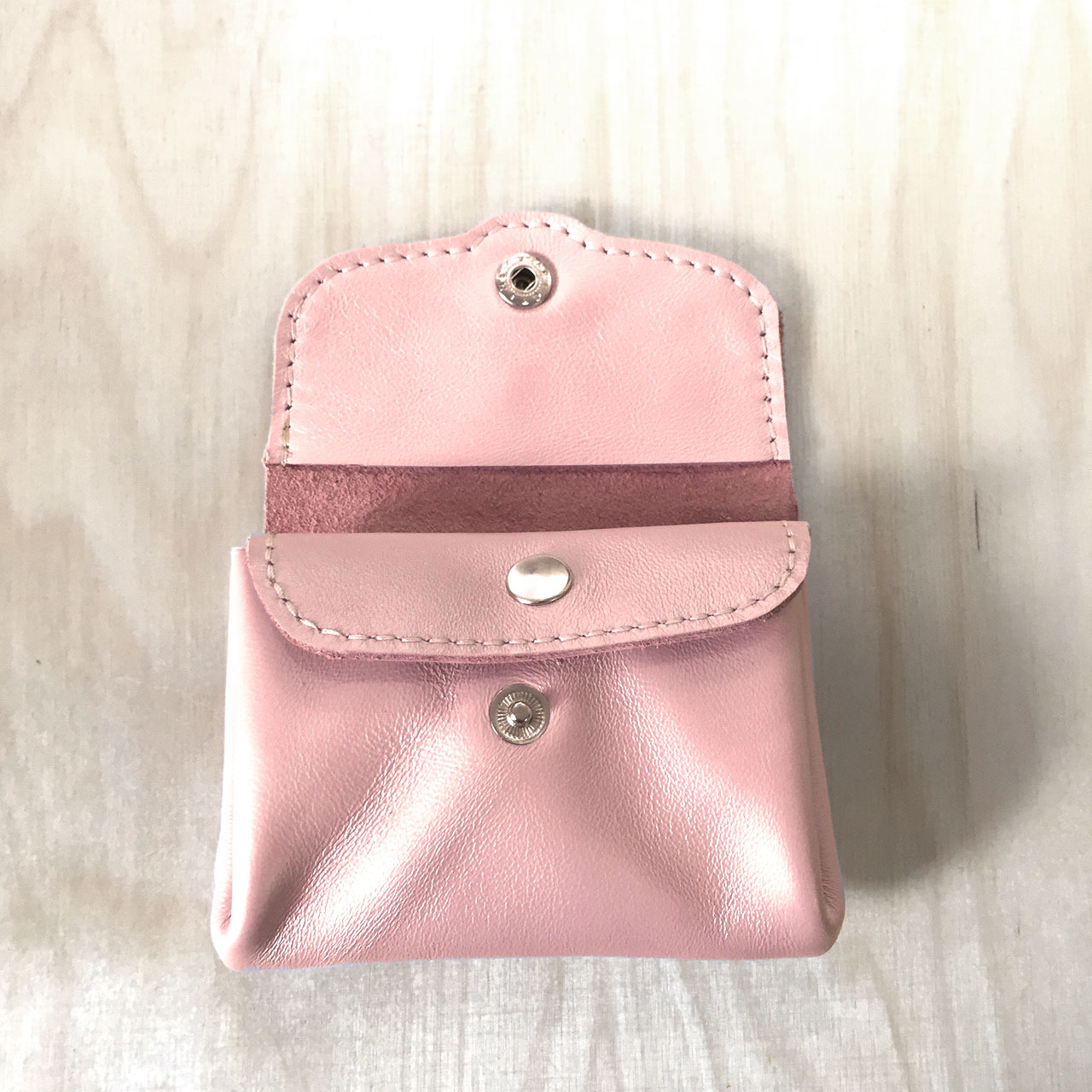 rosa metallic schimmernde Geldbörse aus Leder von Icevogel