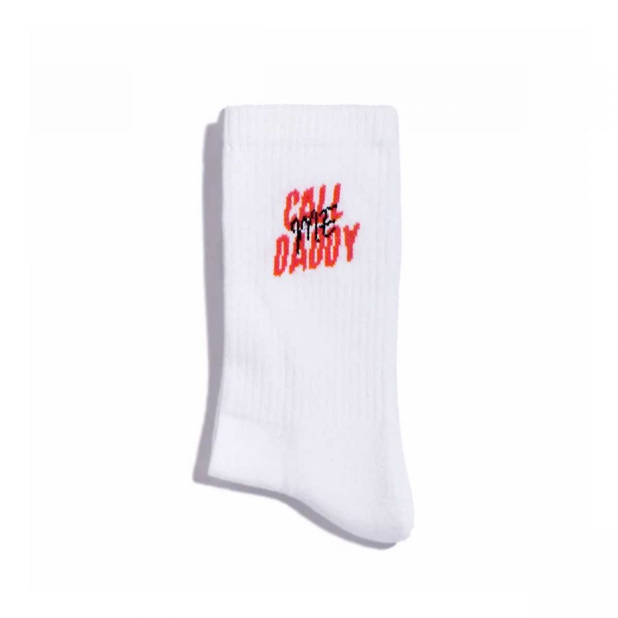 La Dolce Vulva Socken mit pinker Call me Daddy Aufschrift.