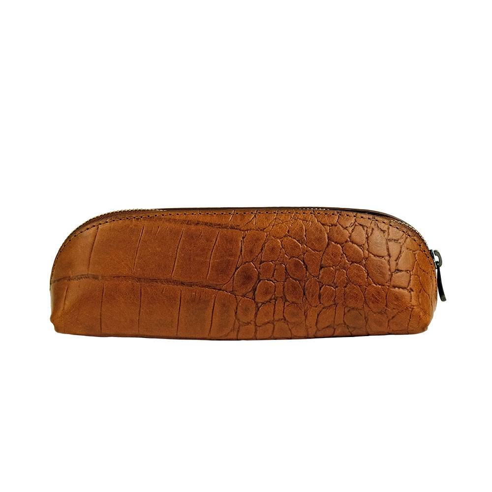 längliche schmale Federtasche aus Eco Leder in Braun mit Croco Prägung von O My Bag