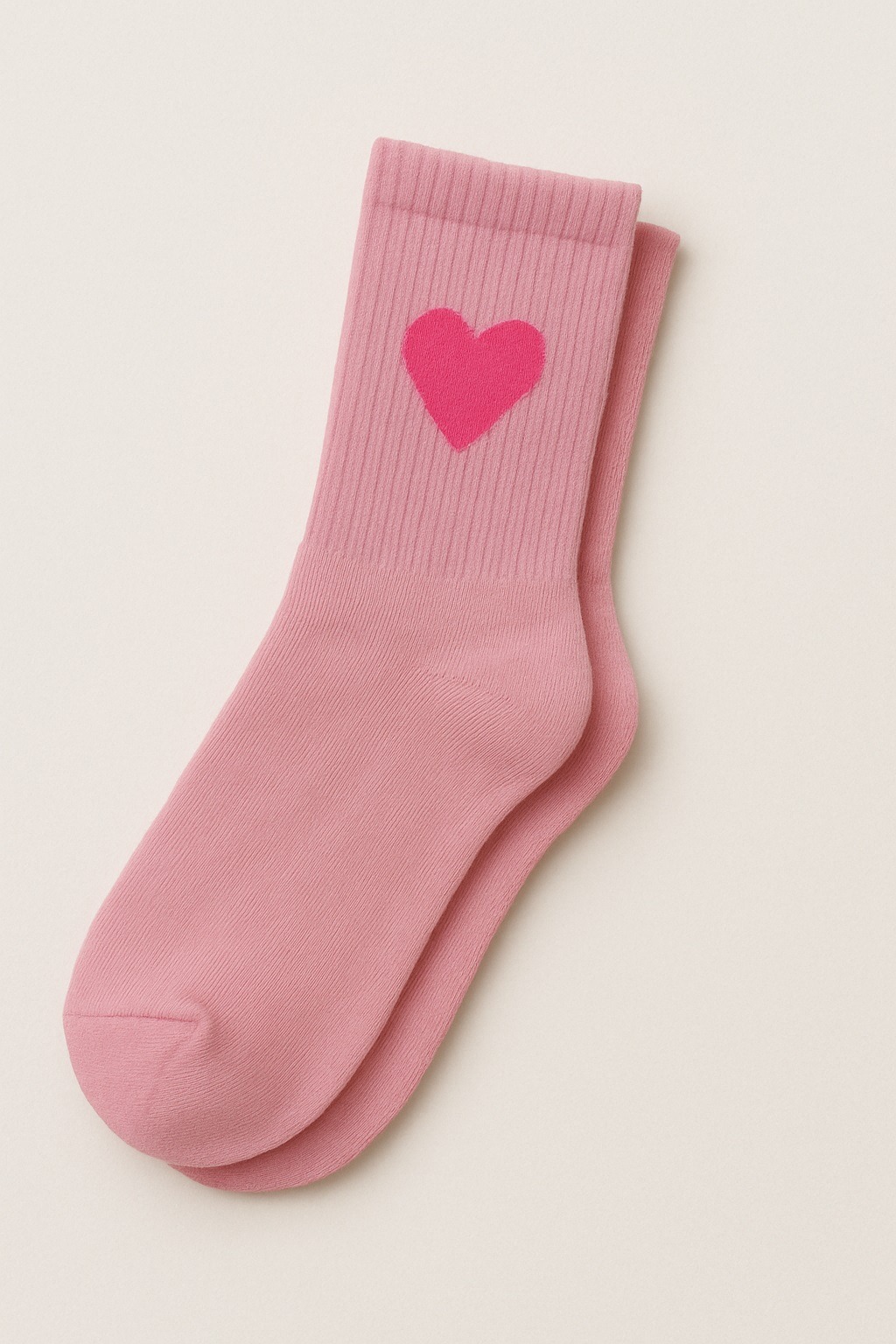 rosa Tennissocken mit neon rosa Herz von Patron Socks