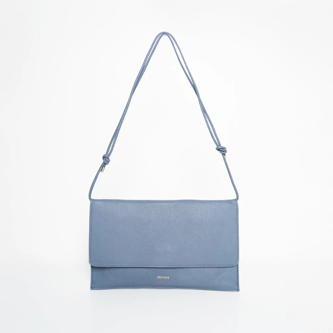 Dünne Clutch von AnnKurz in Blau